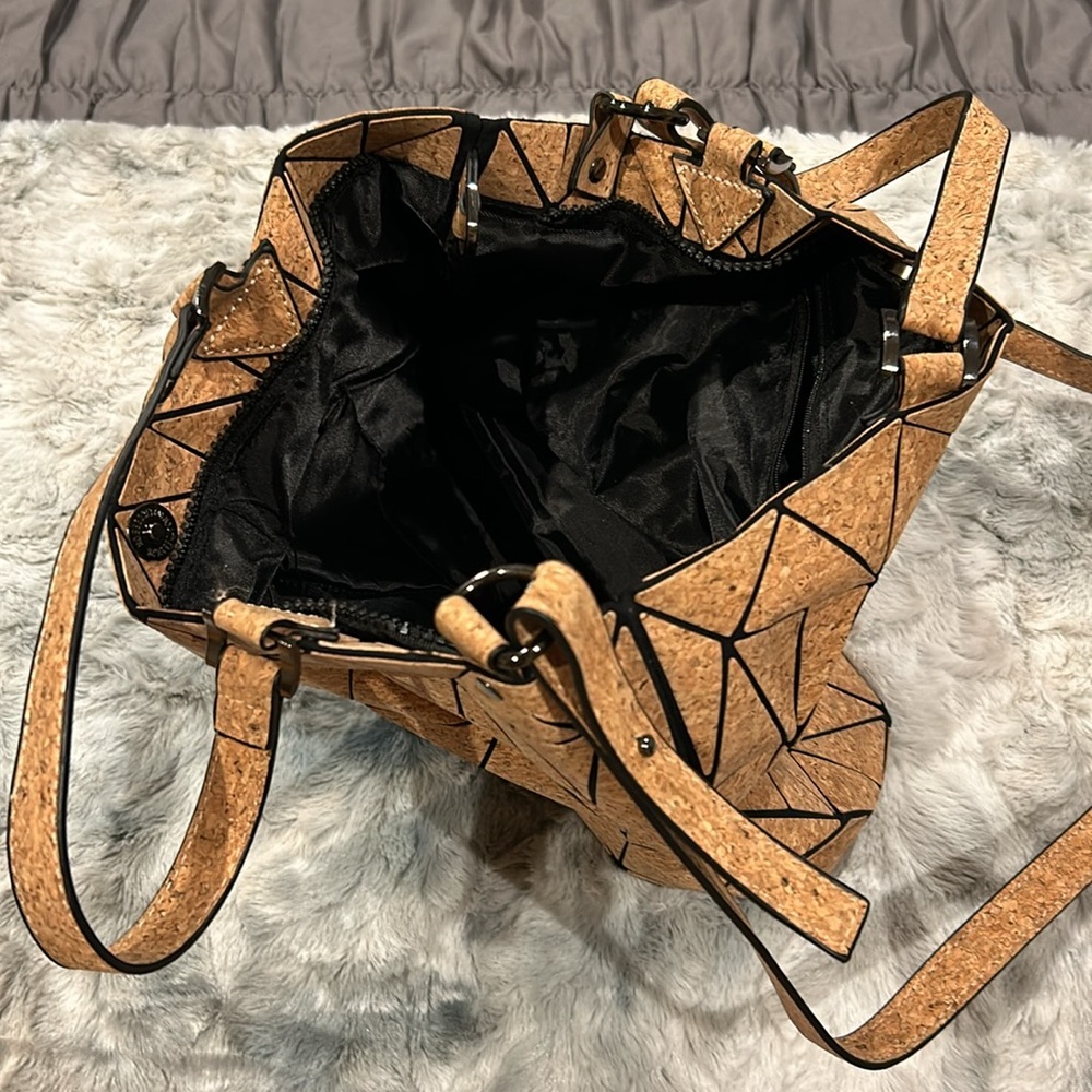 Handbag - Picture 2 of 2